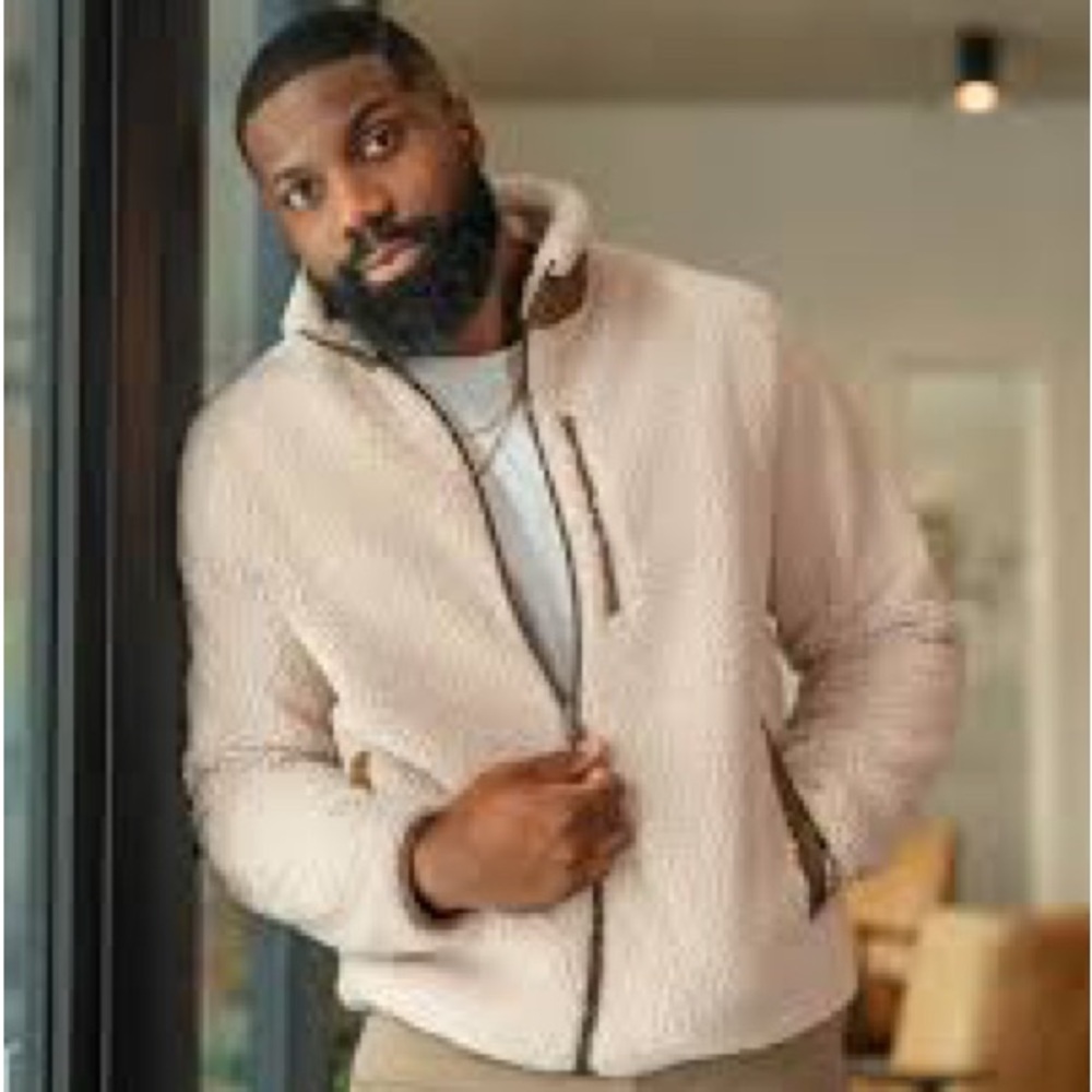 Uniqlo Men's Beige Zip-Up Sweater